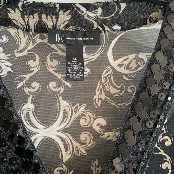 Black printed blouse - Picture 6 of 7